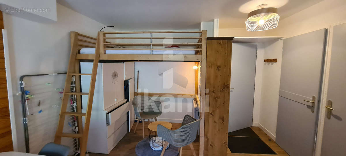 Appartement à SAINT-FRANCOIS-LONGCHAMP