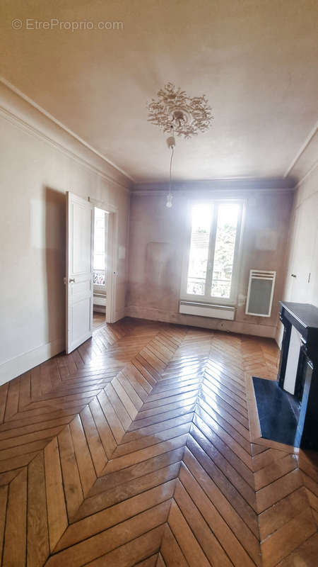 Appartement à LE PERREUX-SUR-MARNE