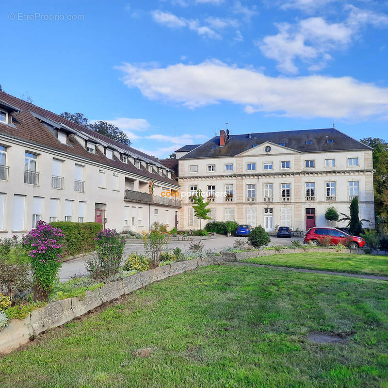 Appartement à VILLETTE-LES-DOLE