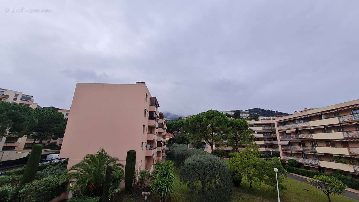 Appartement à ROQUEBRUNE-CAP-MARTIN