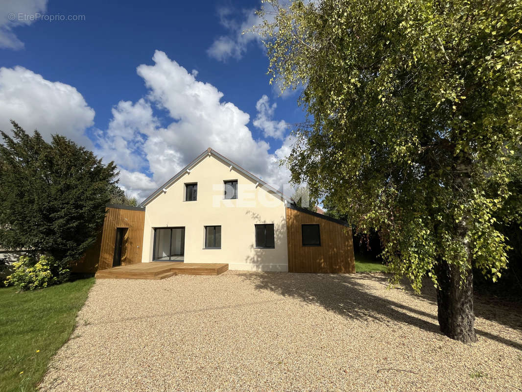 Maison à FONTAINEBLEAU