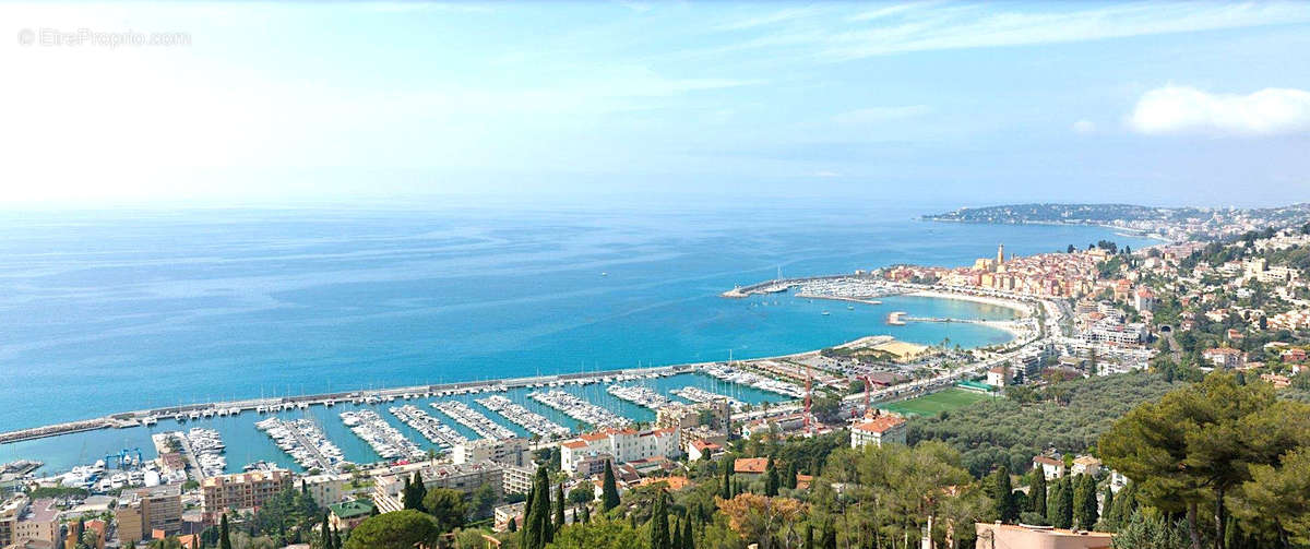 Terrain à MENTON