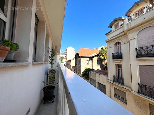 Appartement à MENTON