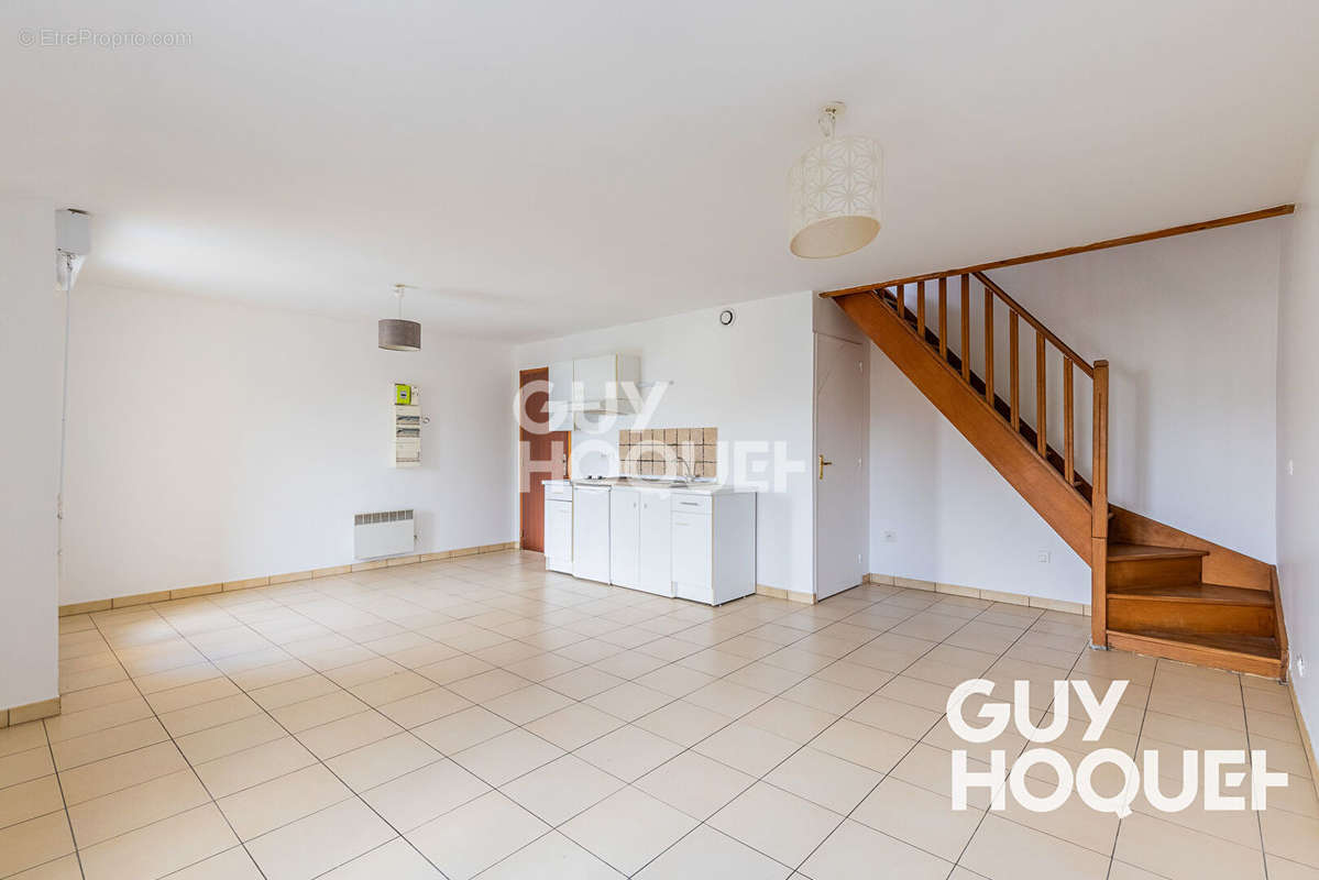 Appartement à SAVIGNY-SUR-ORGE