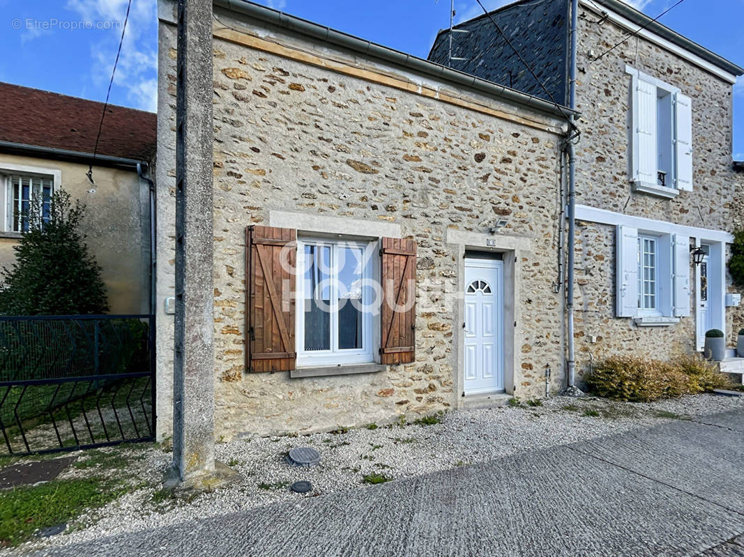 Maison à MARLES-EN-BRIE