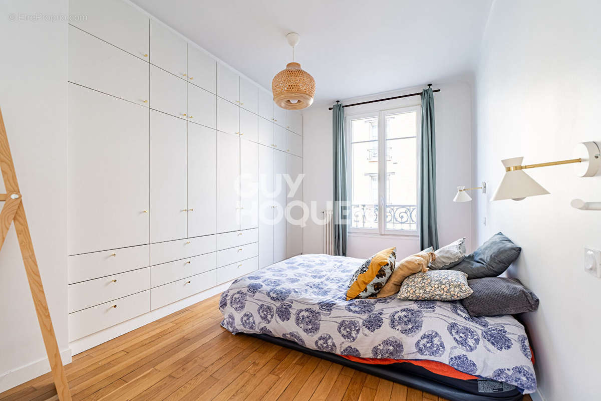 Appartement à PARIS-15E