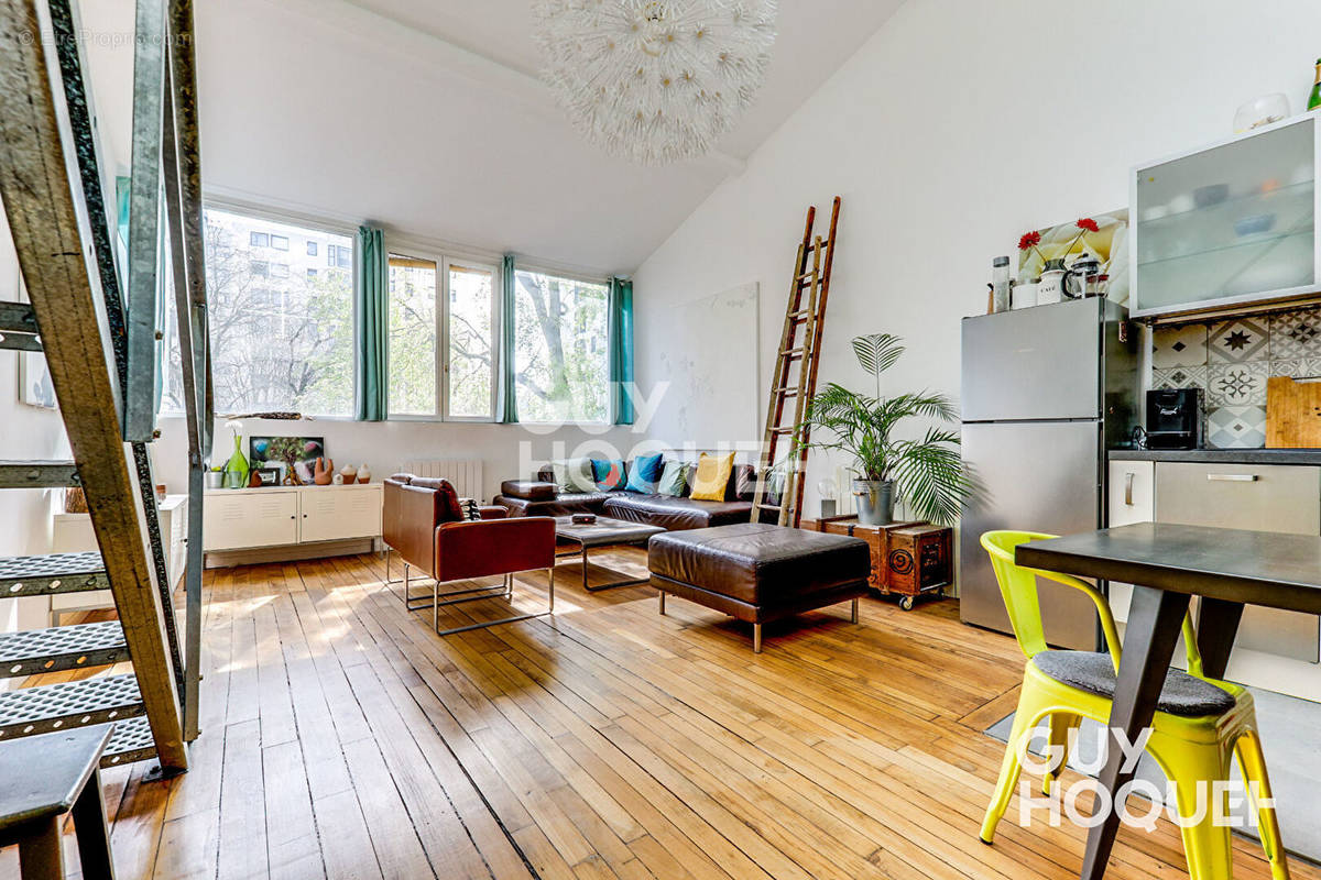 Appartement à PARIS-20E