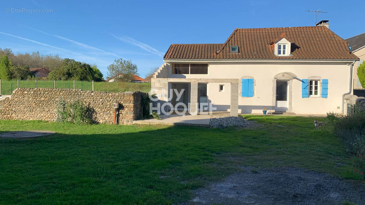 Maison à LABASTIDE-CEZERACQ