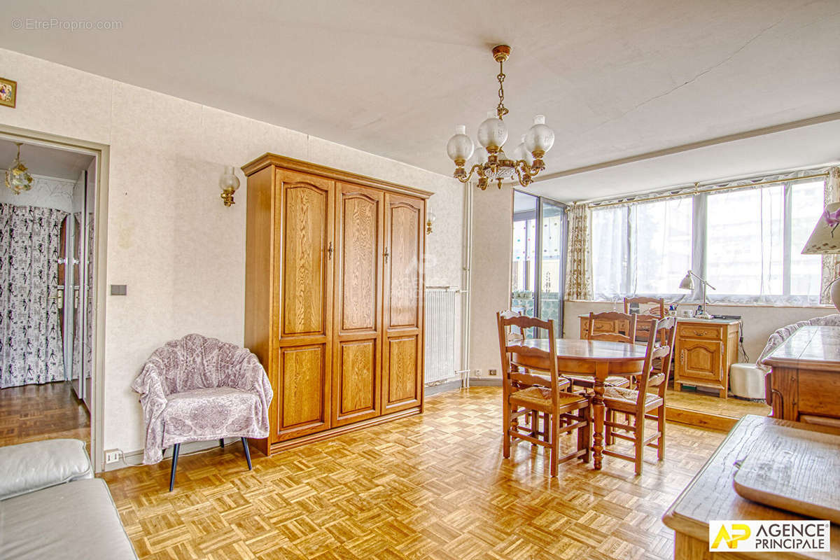 Appartement à SAINT-GERMAIN-EN-LAYE