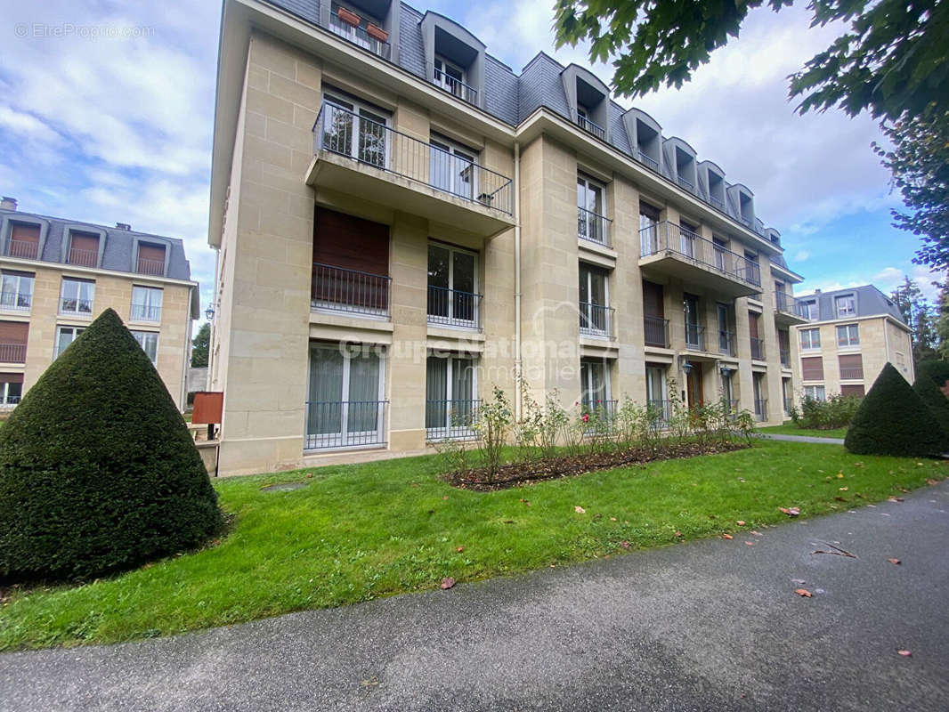 Appartement à VERSAILLES