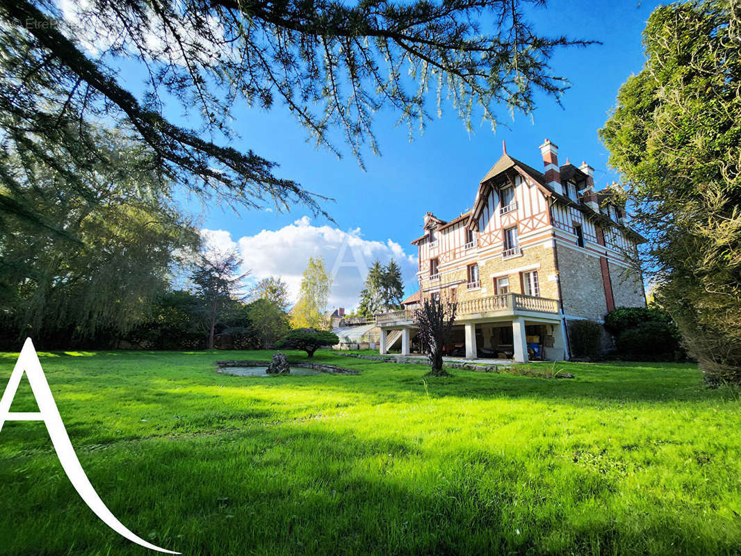 Maison à DOURDAN