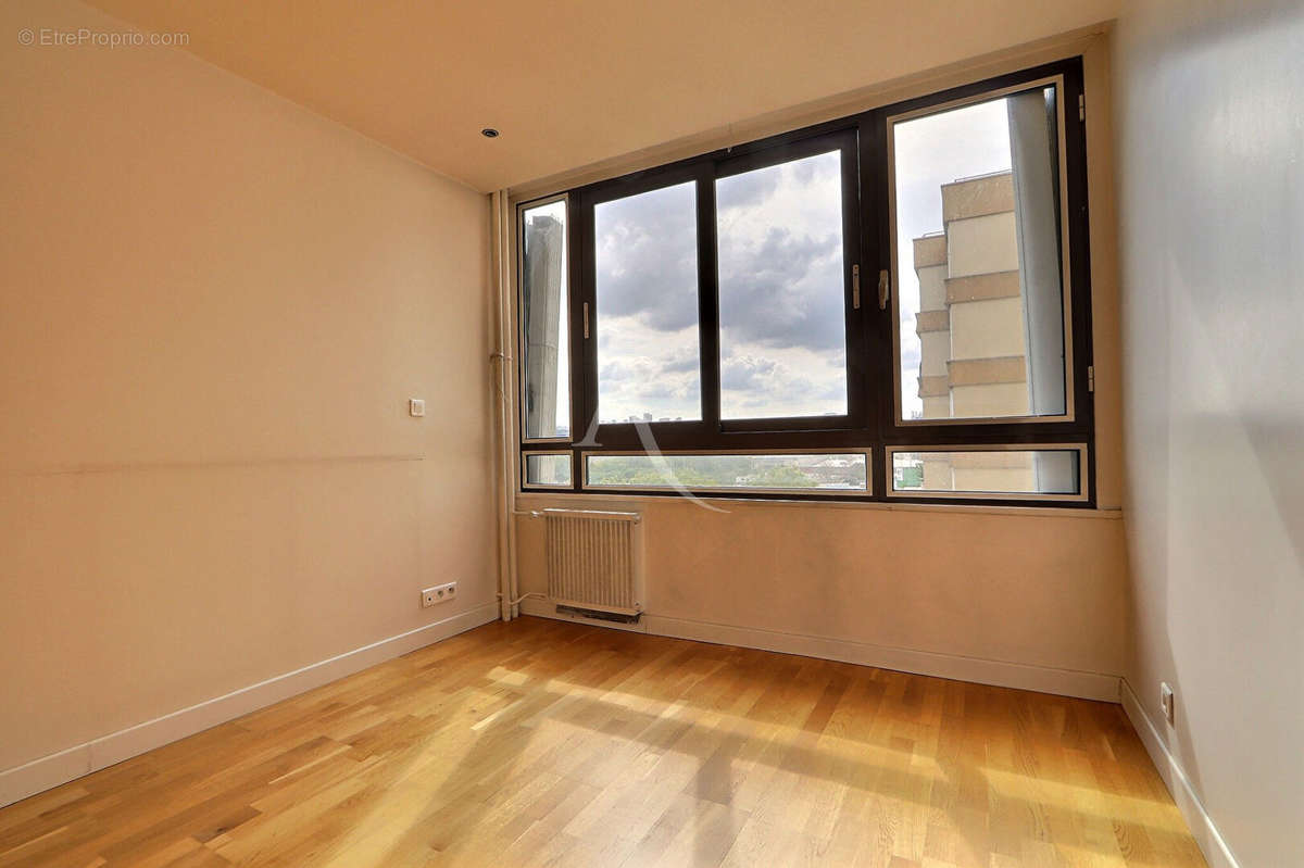 Appartement à AUBERVILLIERS