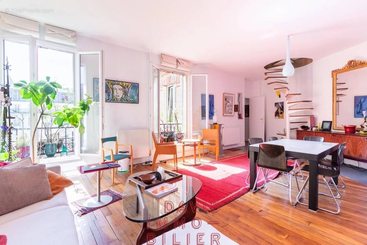 Appartement à PARIS-10E