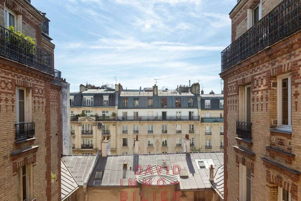 Appartement à PARIS-10E