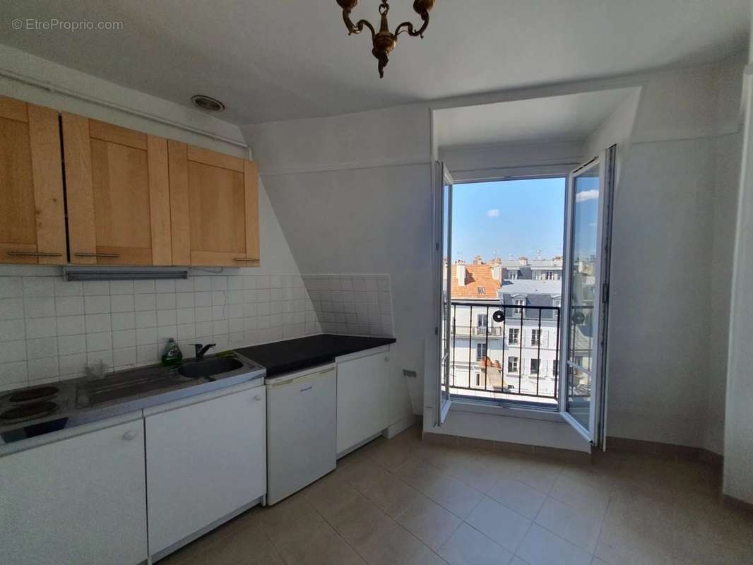 Appartement à NEUILLY-SUR-SEINE