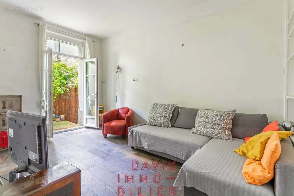 Appartement à PARIS-19E