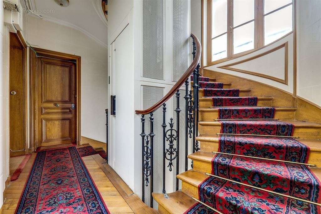 Appartement à PARIS-11E