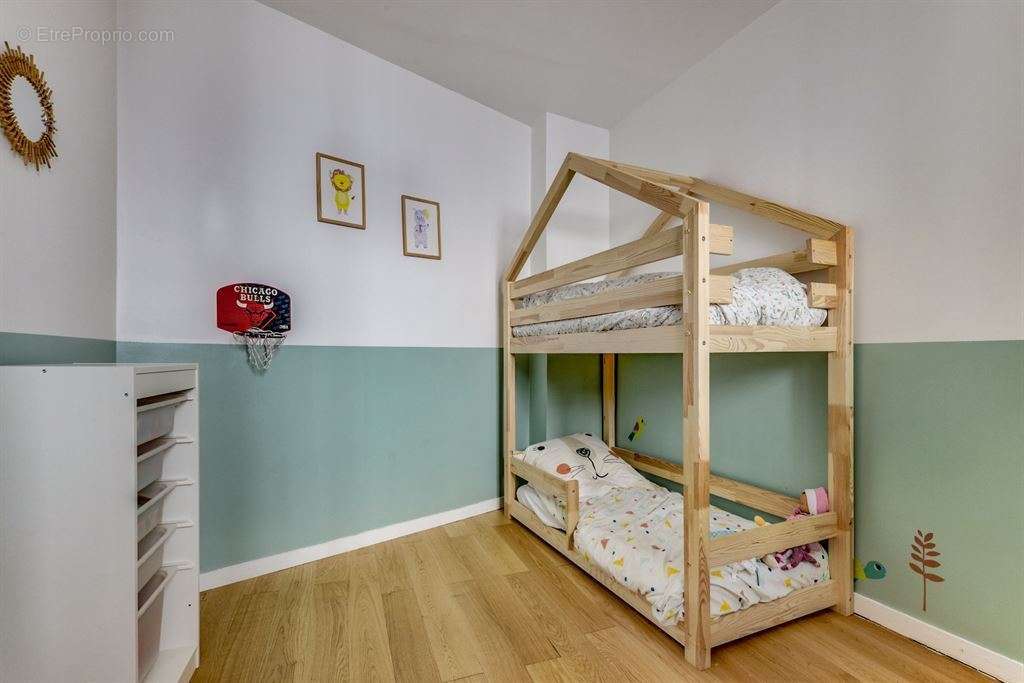 Appartement à PARIS-12E