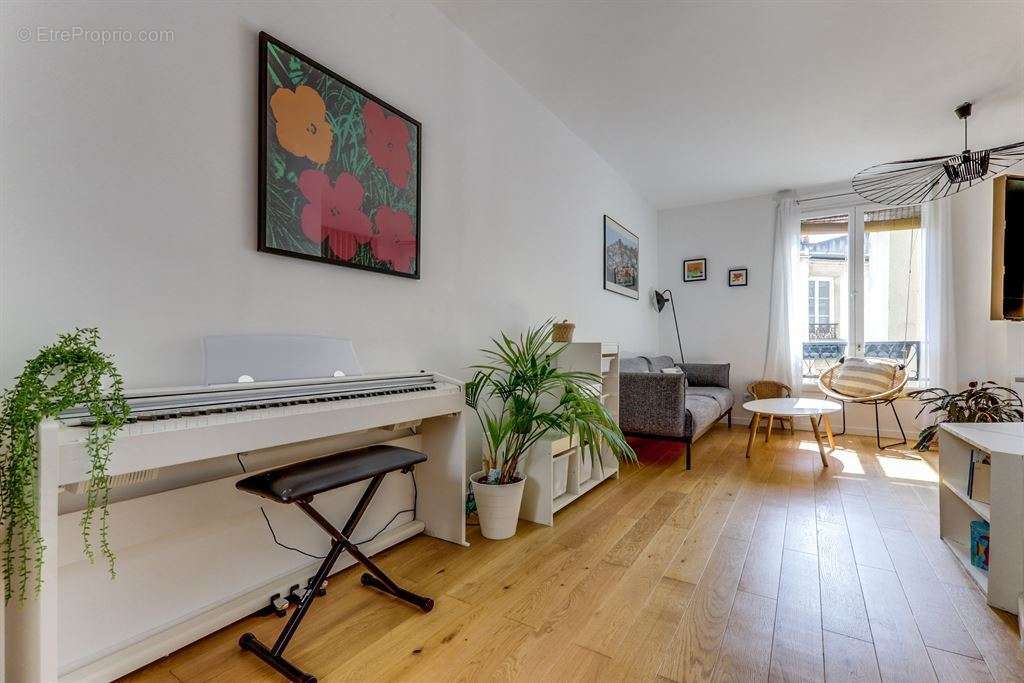 Appartement à PARIS-12E