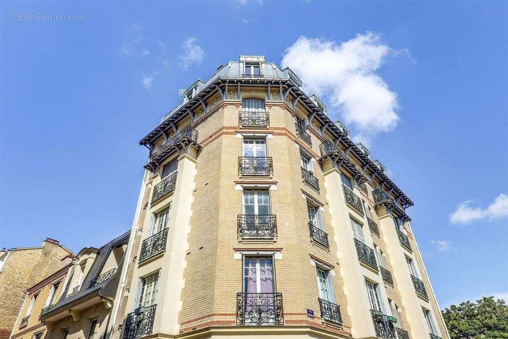 Appartement à MONTROUGE