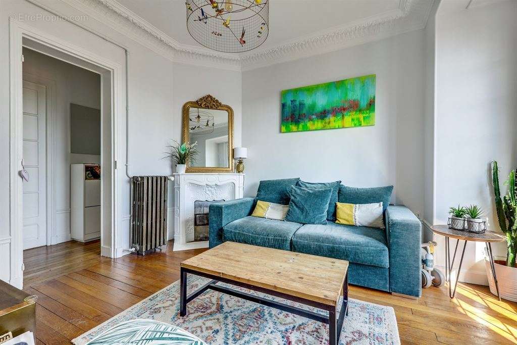 Appartement à MONTROUGE