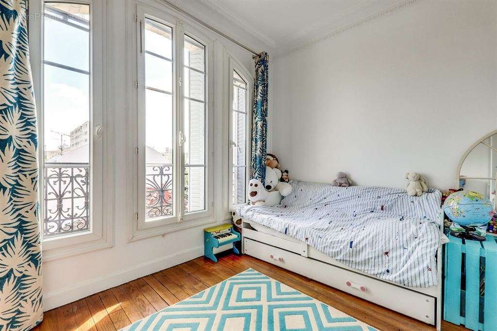 Appartement à MONTROUGE