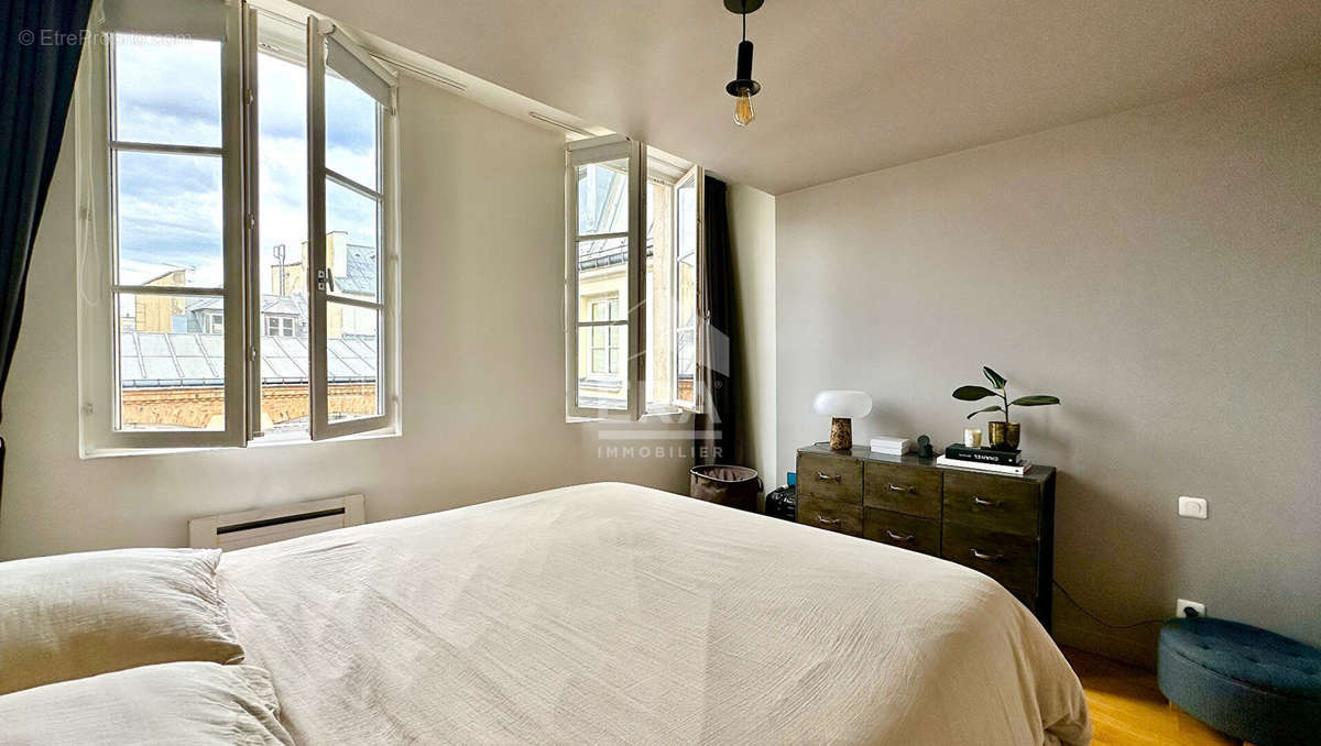 Appartement à PARIS-4E