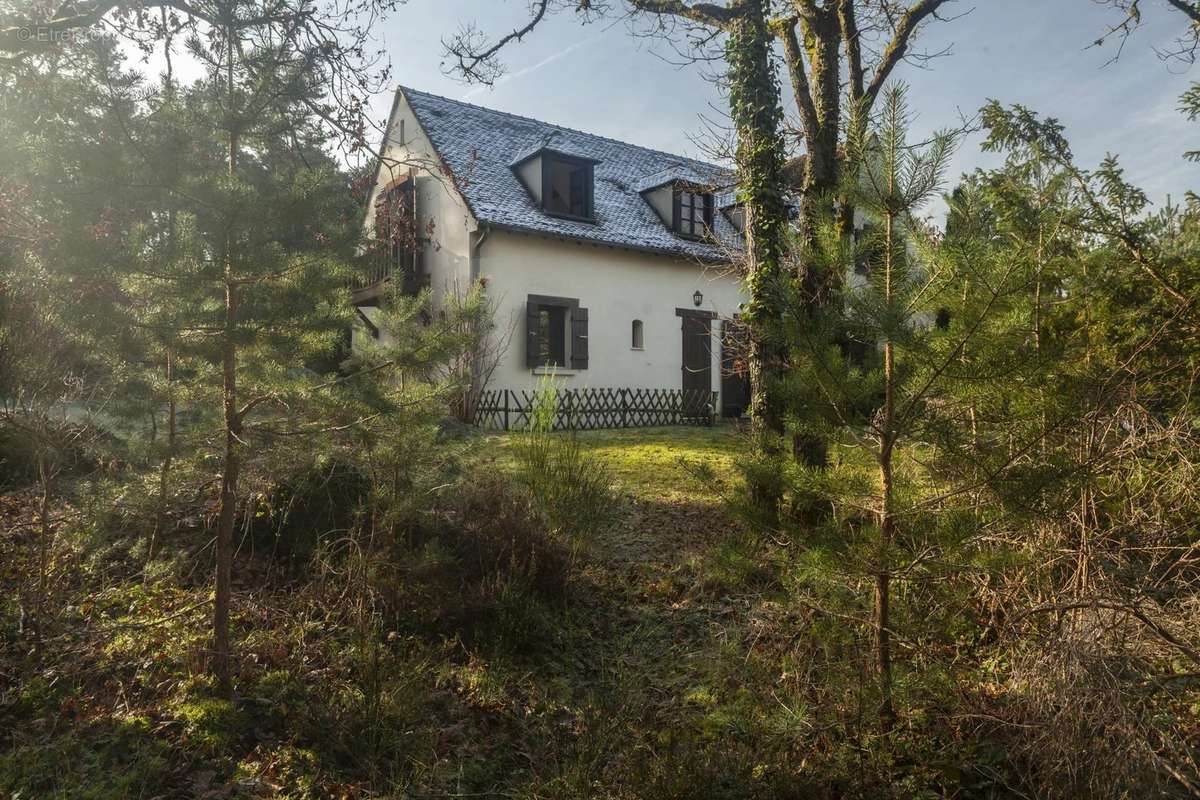 Maison à FONTAINEBLEAU