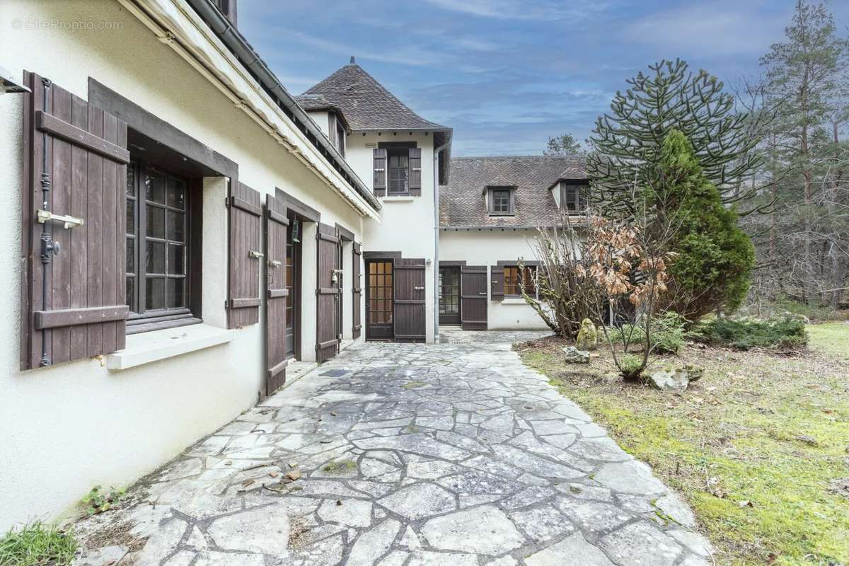 Maison à FONTAINEBLEAU