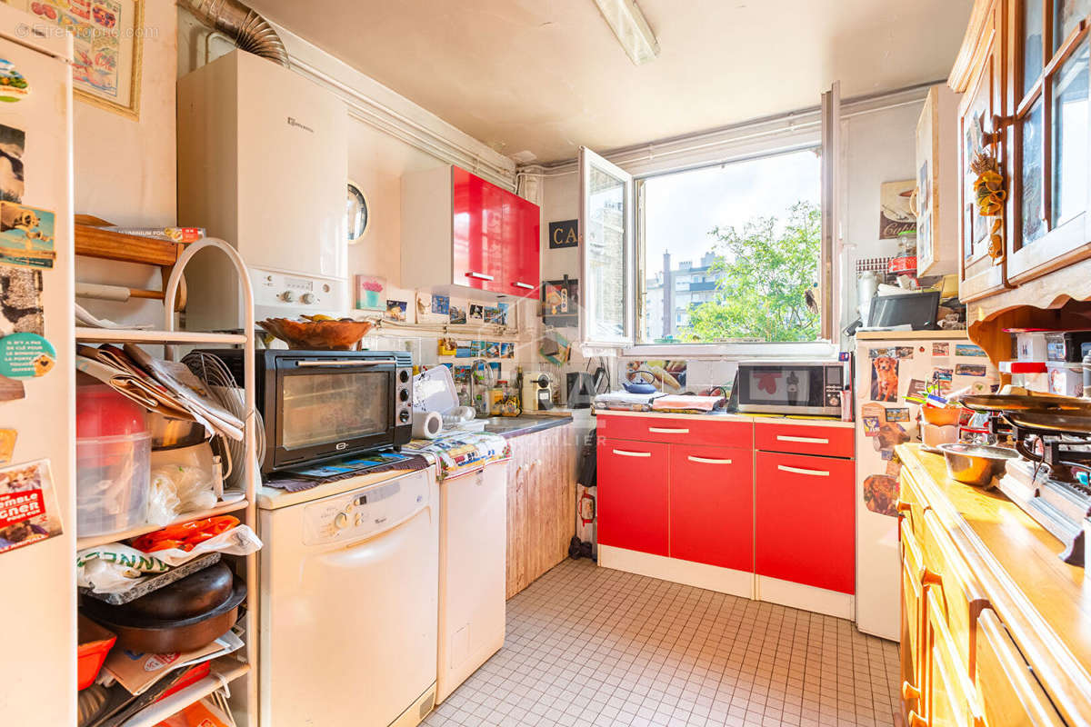 Appartement à COURBEVOIE