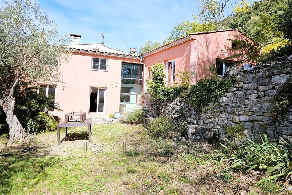 Maison à MEOUNES-LES-MONTRIEUX