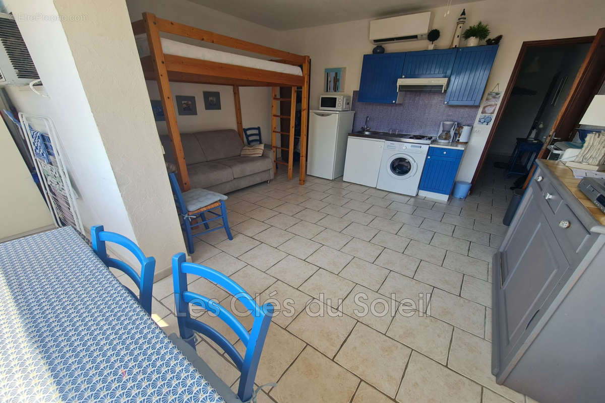 Appartement à BORMES-LES-MIMOSAS