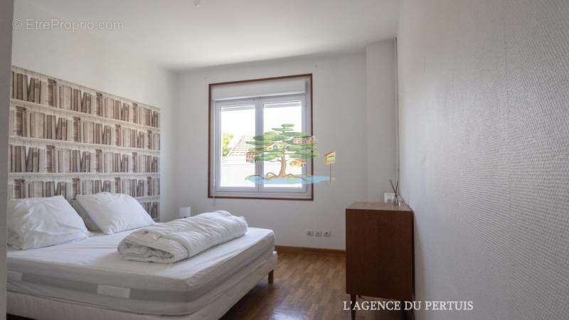 Appartement à FOURAS