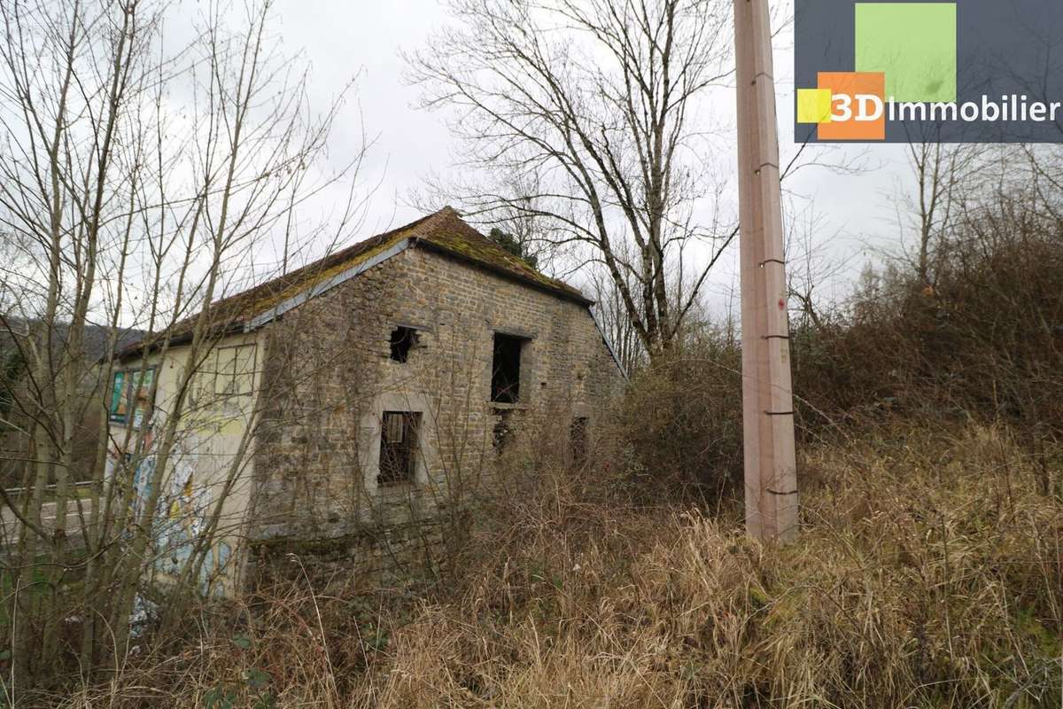 Maison à POLIGNY