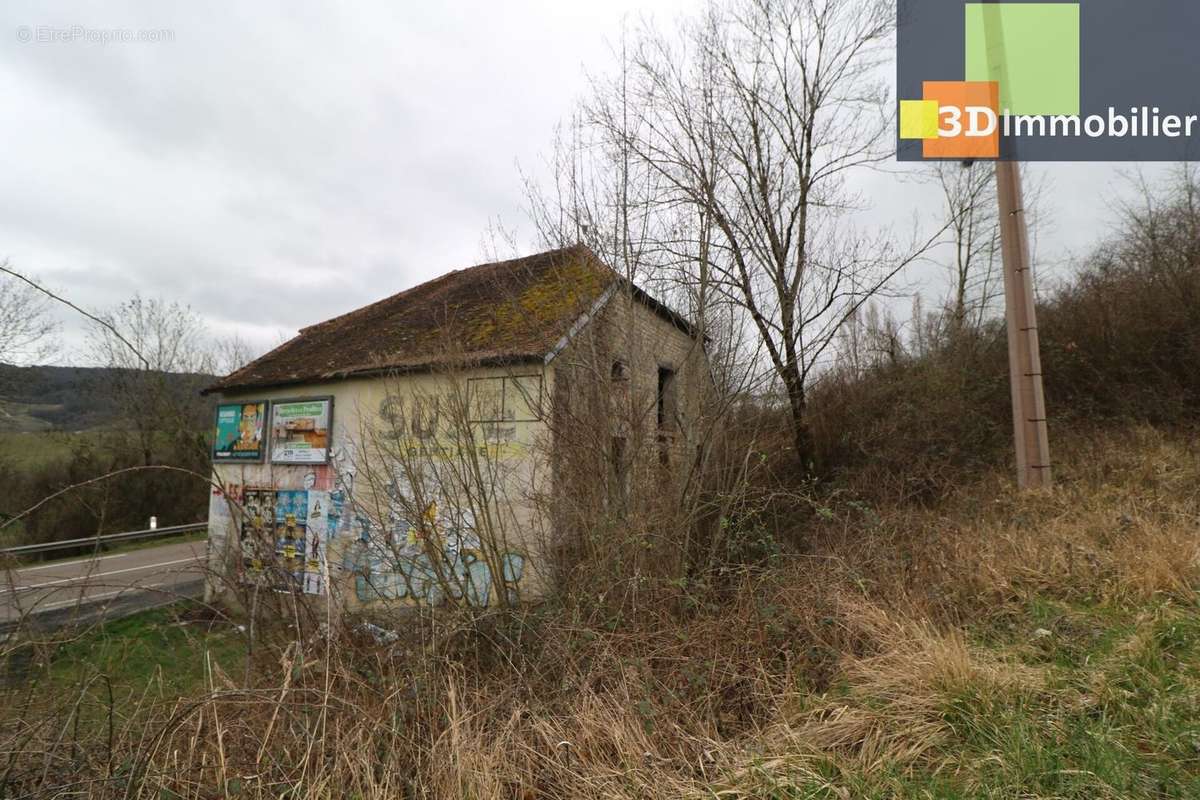 Maison à POLIGNY