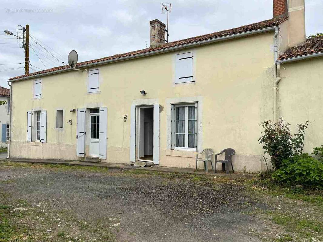 Maison à LE LANGON