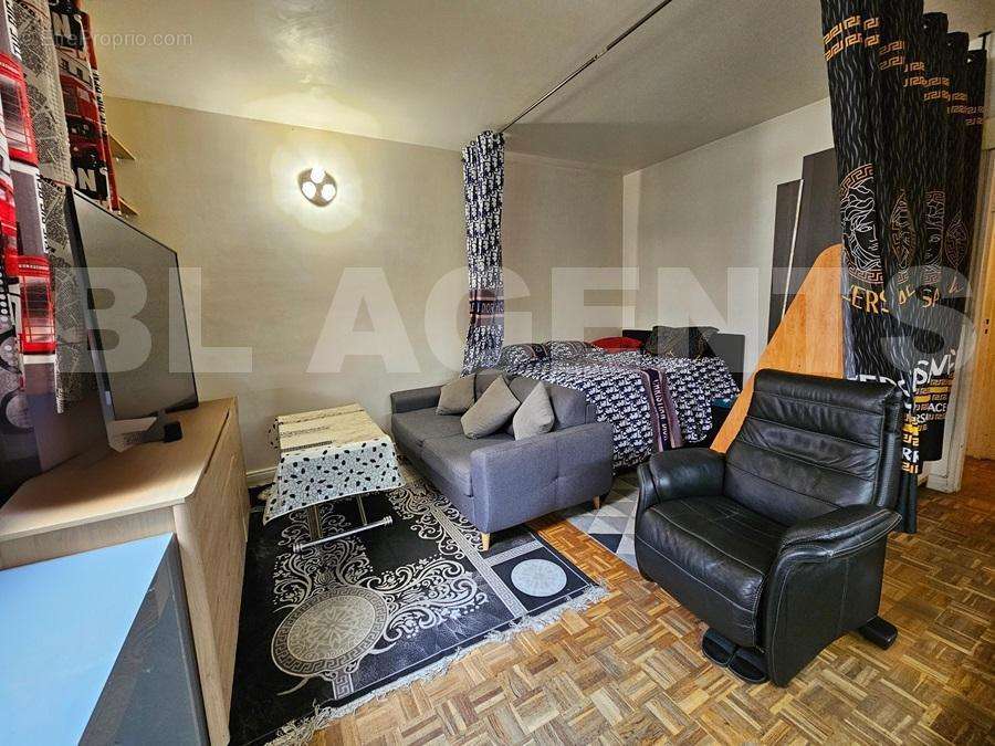 6 - Appartement à PARIS-19E