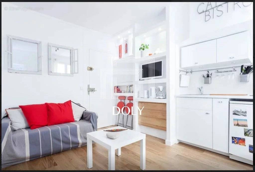 Appartement à PARIS-10E