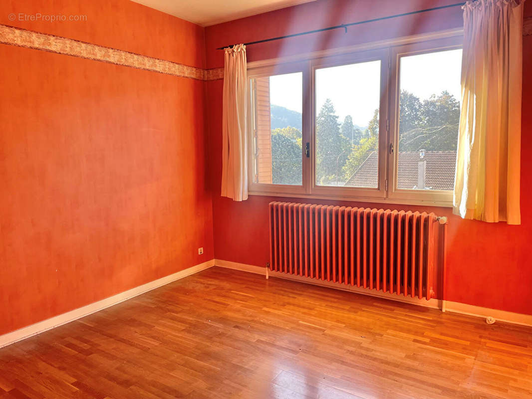 Appartement à BOURGOIN-JALLIEU