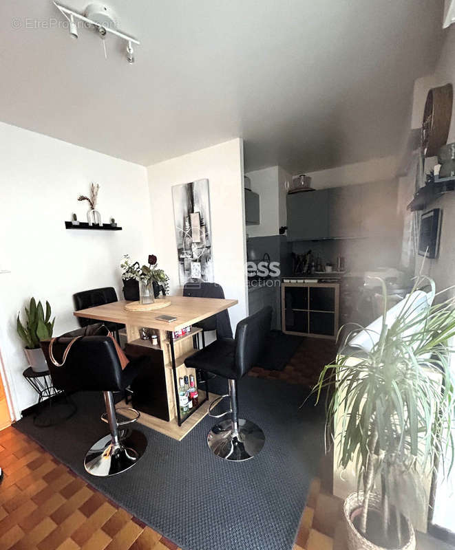 cuisine meublée - Appartement à STRASBOURG