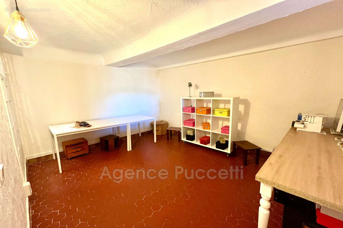 Appartement à VENCE