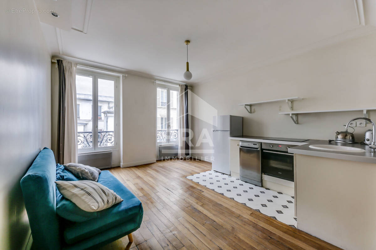 Appartement à PARIS-17E