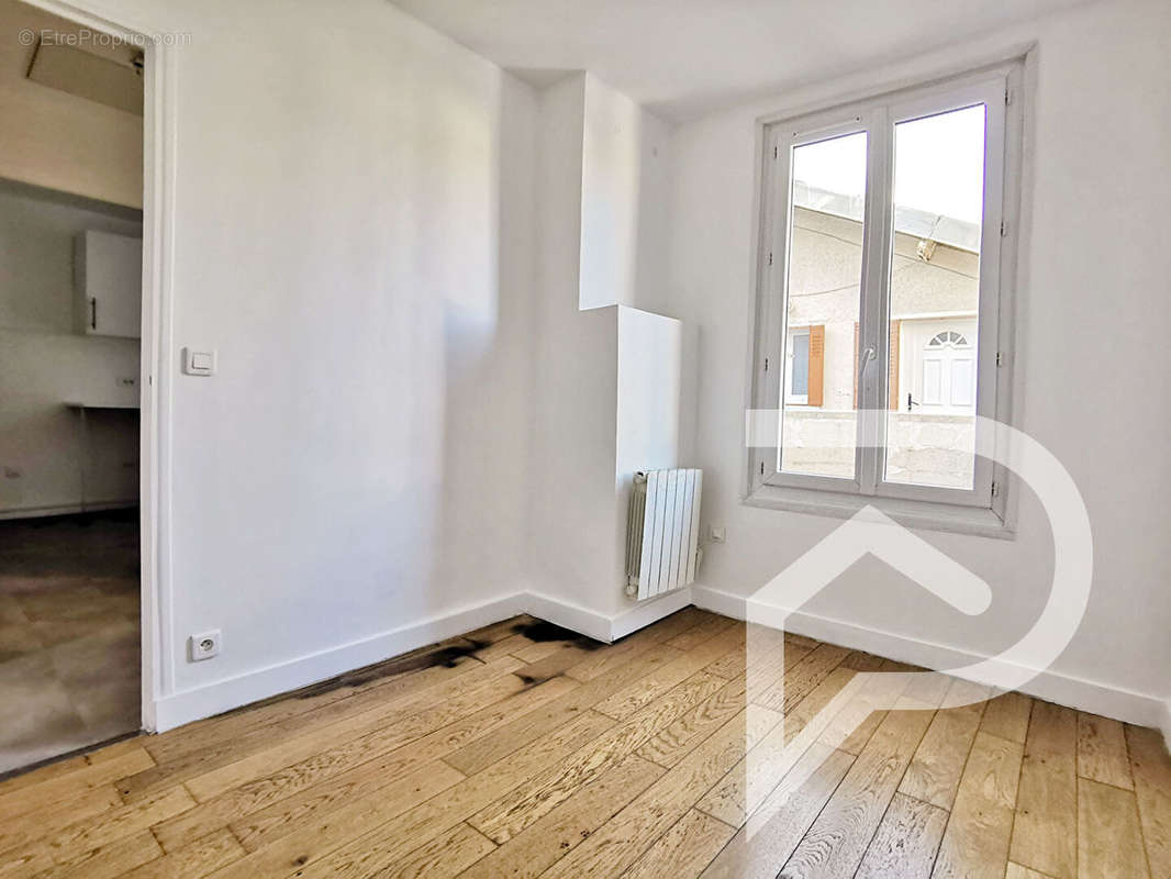 Appartement à IVRY-SUR-SEINE