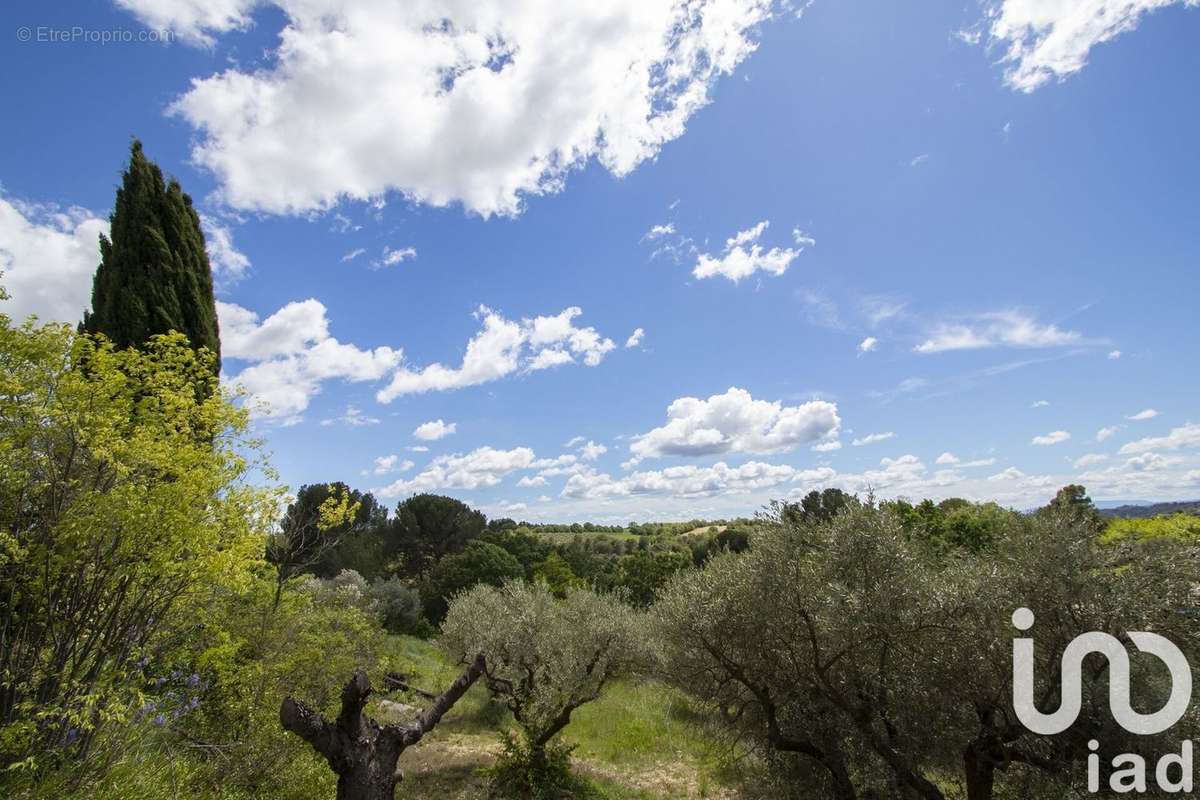 Photo 2 - Terrain à VALENSOLE