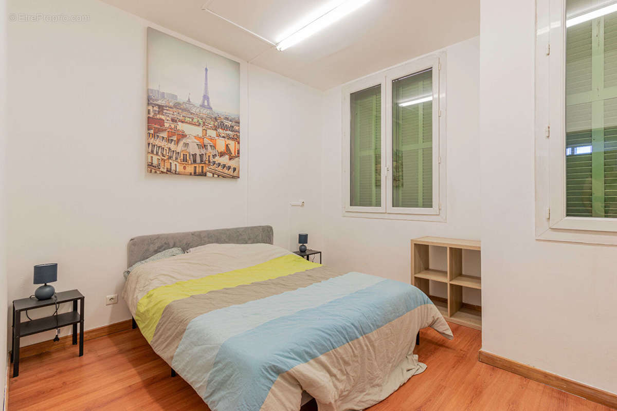 Appartement à MARSEILLE-1E