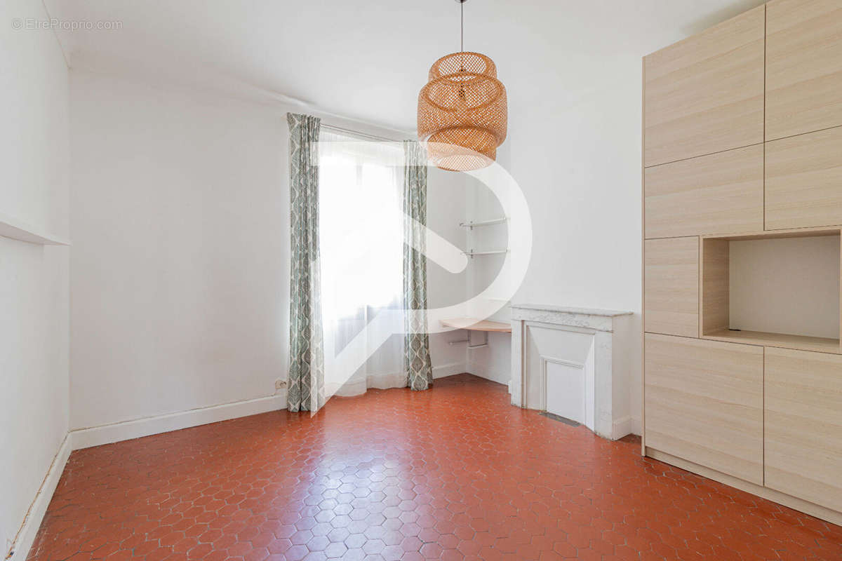 Appartement à MARSEILLE-7E