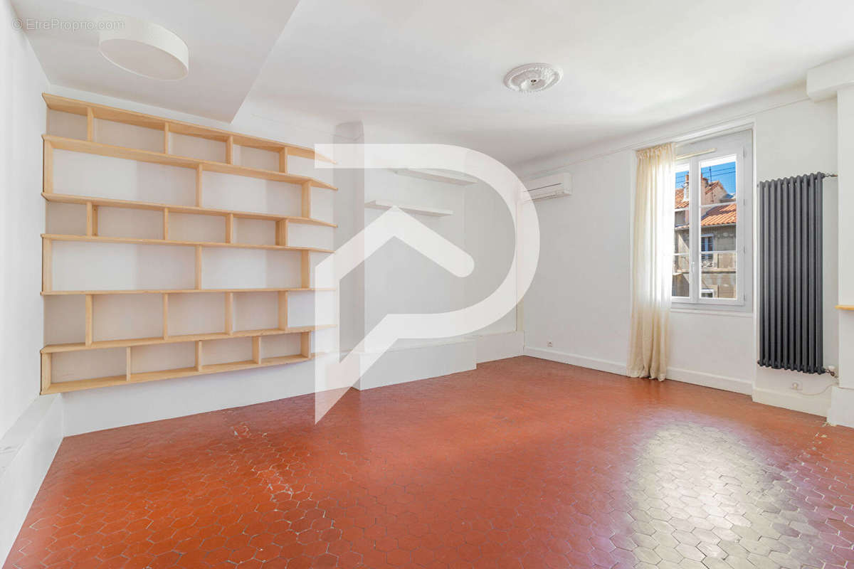 Appartement à MARSEILLE-7E