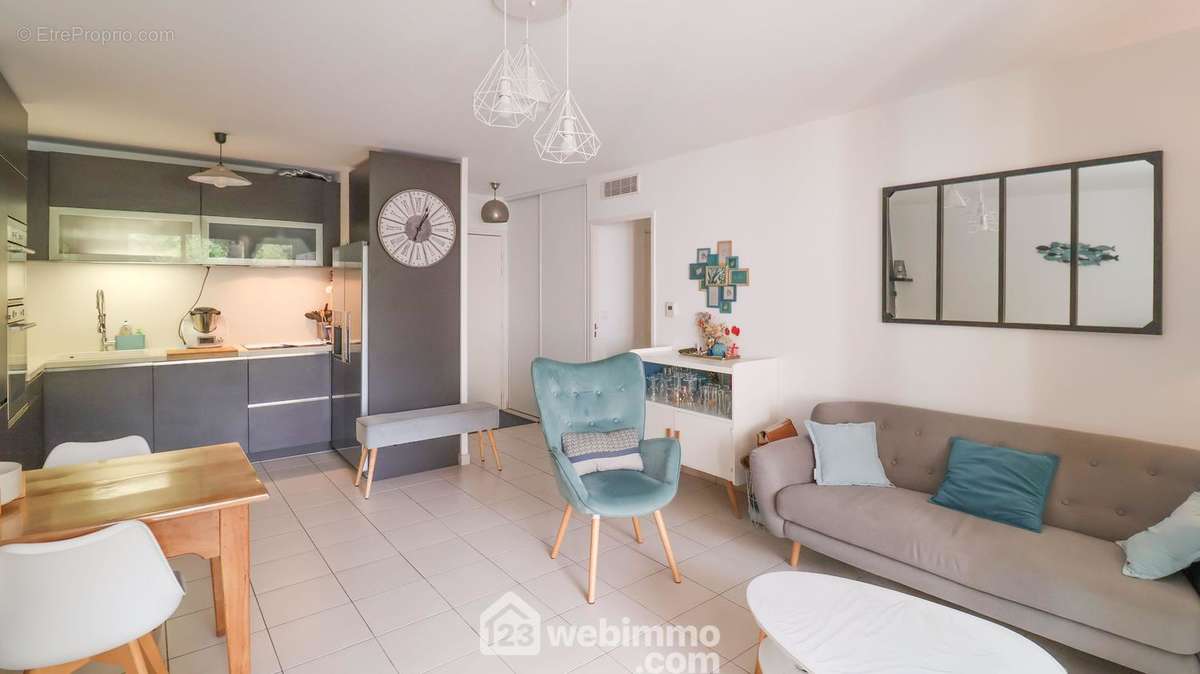 Appartement à MARSEILLE-9E