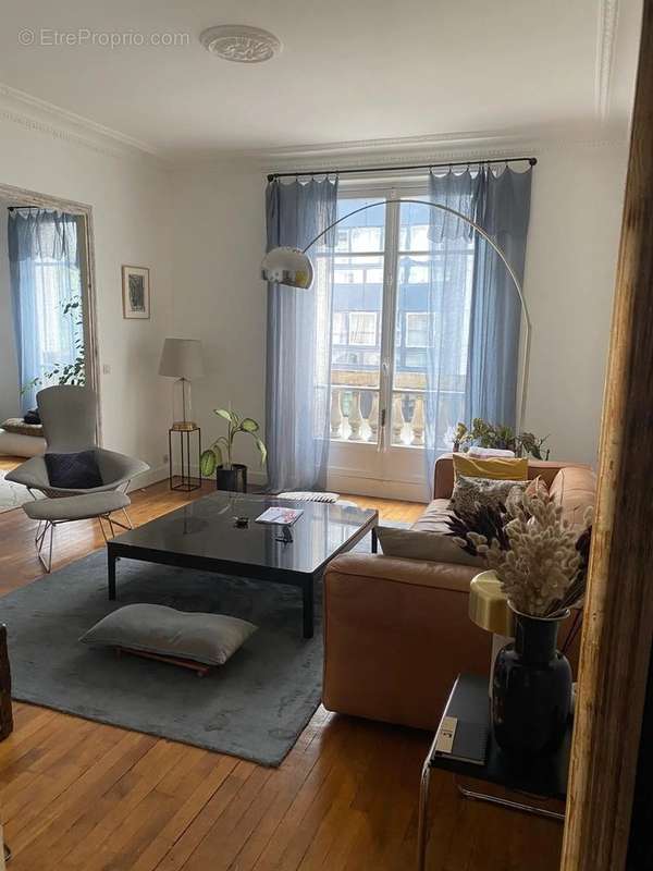 Appartement à PARIS-15E