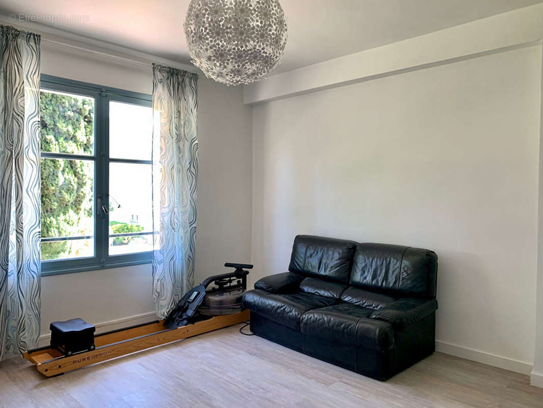 Appartement à MARSEILLE-12E